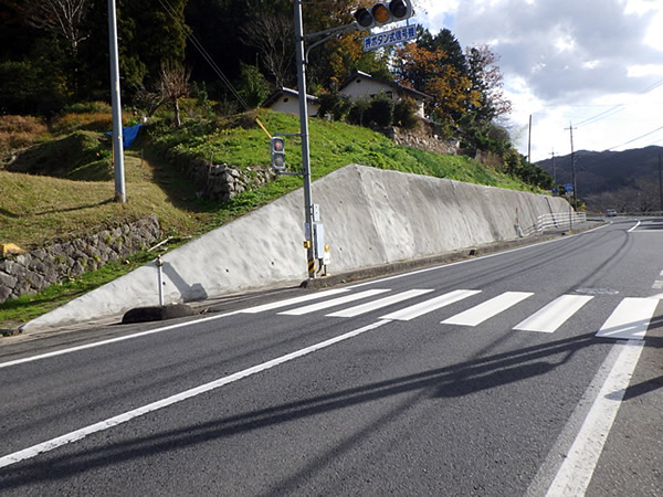 木次町西日登地内 – 法面修繕